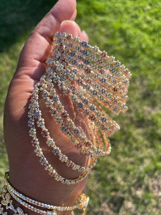 Tri Color Tiny Flowers π